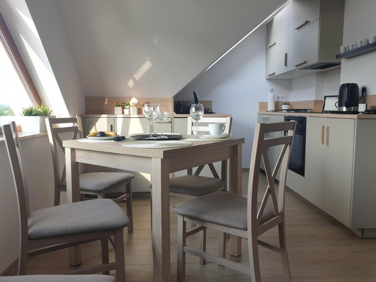 Near The Airport- Apartments Krasków Εξωτερικό φωτογραφία